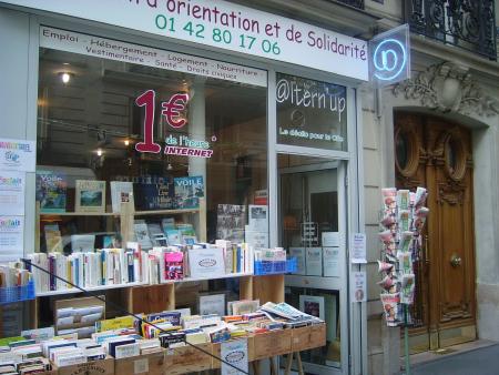 Ouvert du lundi au samedi de 0h � 22 h - Le dimanche de 10 h � 20 h