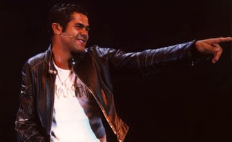http://www.vip-blog.com/medias/0906/370804jamel-debbouze-01.jpg