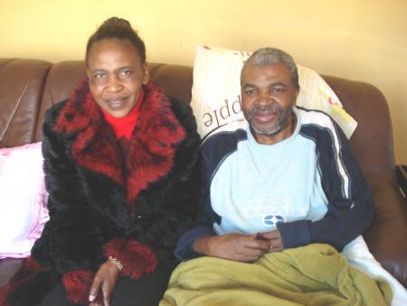 UN HOMME A  JOHANNESBOURG GUERI DE PARKINSON EN JUILLET 2010