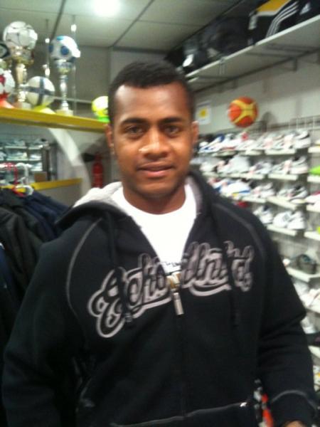 MURIMURIVALU  en visite chez PEYNON SPORTS