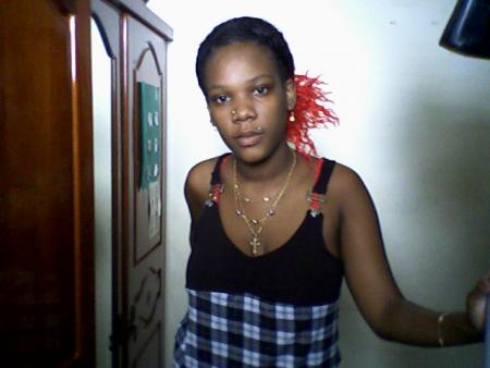 et oui c moi la femme de ............. tro mako lol jtm jtm mn amour 