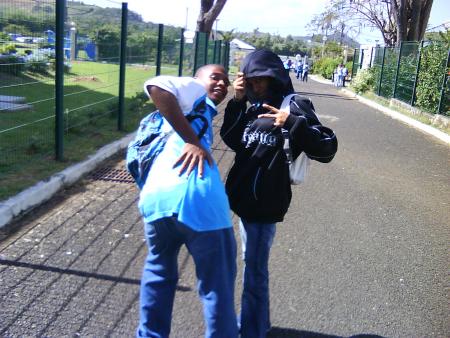  -��::::::��-DELIRE AVEC KERMITE-��::::::��- 