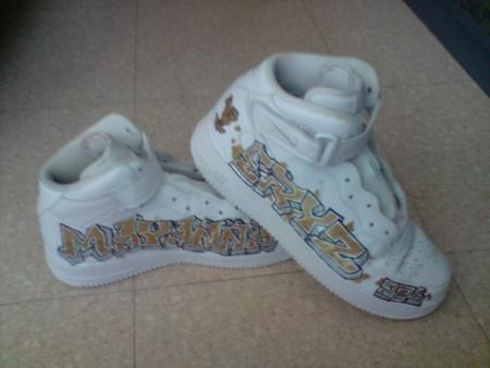 SHOES