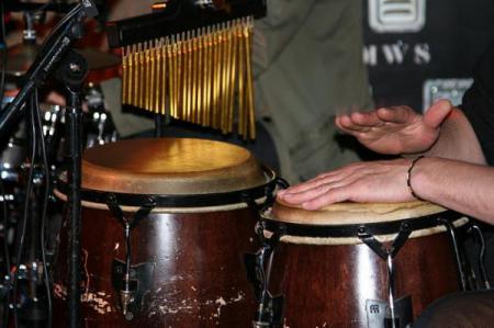 Venez �couter et danser