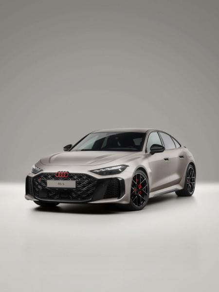 Audi RS 5 Sedan