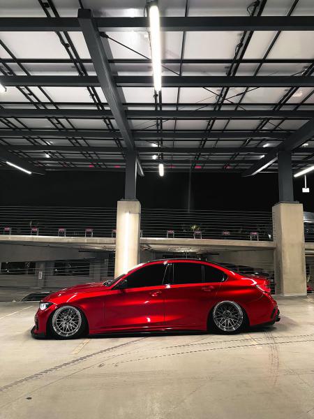 B M W