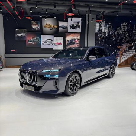 BMW ?760i