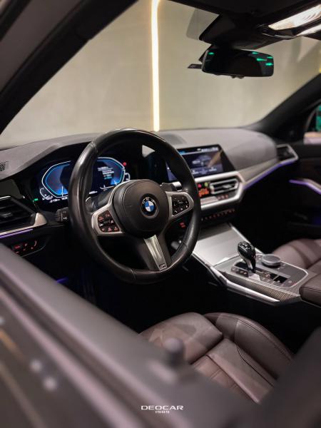 BMW 330e M SPORT