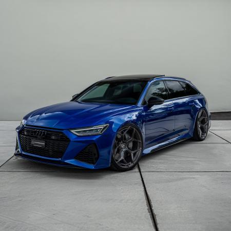 Shiny blue RS6 C8
