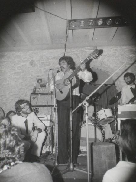 la CAVE Noum&eacute;a 1976