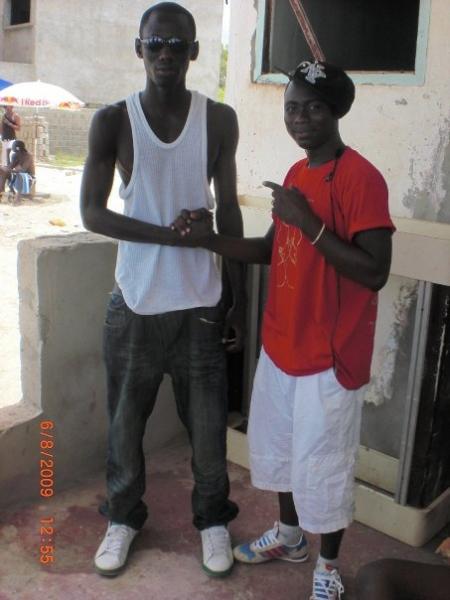 babs et ameth a la plage de sandou