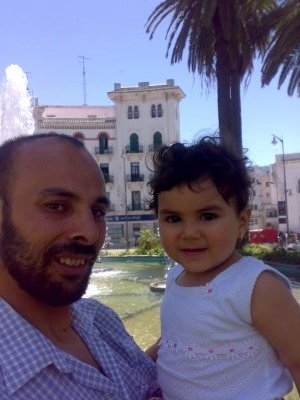 ana m3a aya