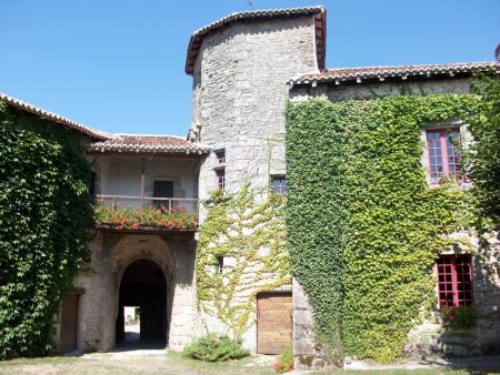 suite du Ch&acirc;teau de Mortemart 87 Haute-Vienne