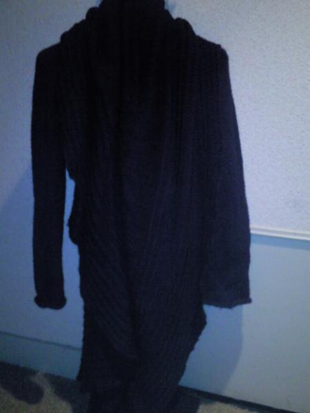 LONG GILET EN LAINE BLEU MARINE