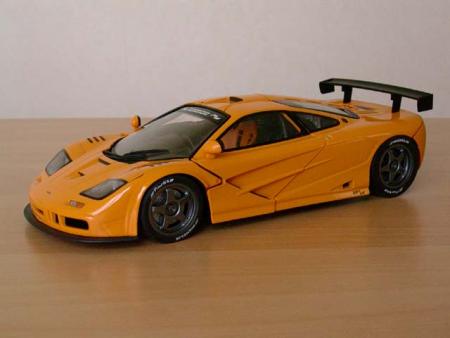 McLAREN F1 GTR road car