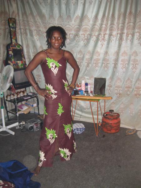 Ensemble d&eacute;bardeur + robe &agrave; fente